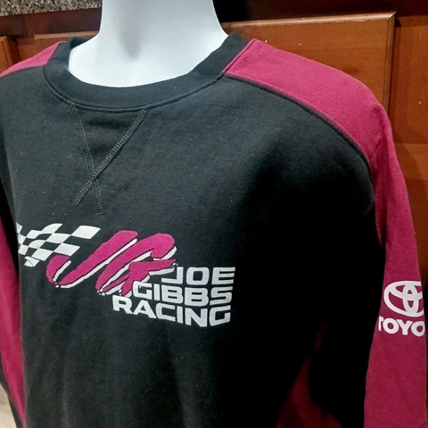 Joe Gibbs Racing Team Issued XL Black Sweatshirt NASCAR Truex Hamlin Bell Shirt Cover