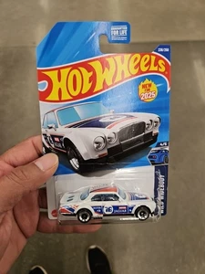 Jaguar XJC V12 2025 cupé Hot Wheels nuevo fundición piezas correctas sin girar  - Imagen 1 de 3