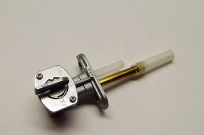 Conjunto de gallo de combustible OEM Yamaha 498-24500-01-00 1 Foto 1 de 3