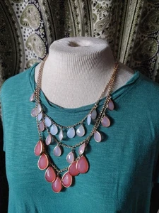 Vintage charm necklace 3 strand swag faceted acrylic pink white gems gold chain - Picture 1 of 4