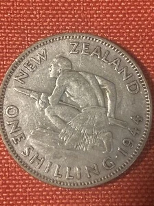 1944 New Zealand One Shilling Silver Hard Date 480.000 Minted. - Picture 1 of 4