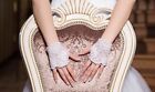 Neu  Brauthandschuhe  Handschuhe  Perlen Glasperlen  S / M wei ivory