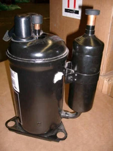 SUPPORTO EBA095111R-A/P033-09010 COMPRESSORE ROTATIVO 9.500 AC 115/60/1 161920 - Foto 1 di 3