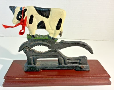 Holstein Farmhouse Nutcracker Cast Iron Cow Country Cottage Décor Farm Animal - Image 1 of 4