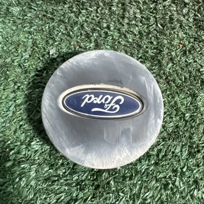 Ford OEM 2002-2015 Escape Edge Flex Fusion Dark Gray Center Cap 3L24-1A096-AA - Imagem 1 de 4