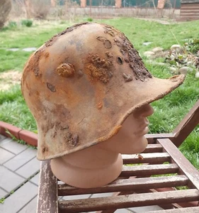 Elmetto tedesco originale M16 reliquia del campo di battaglia ww2 seconda guerra mondiale - Foto 1 di 15