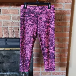 Under Armour Compression Pink Capri Pants, Small - Picture 1 of 5