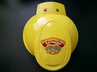 Fabricante de pretzels suaves SuperPretzel Foto 1 de 4