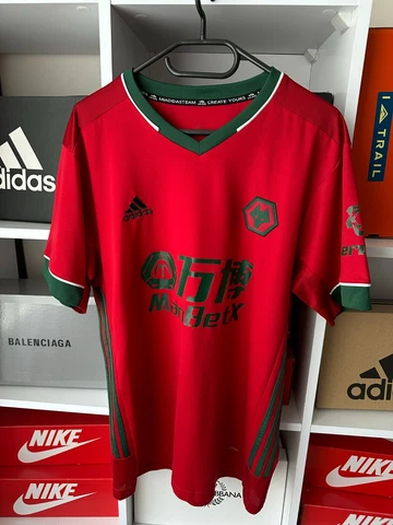 WOLVERHAMPTON WANDERERS FOOTBALL SHIRT 2019 ADIDAS #8 NEVES Cover