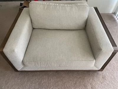 Loveseat Foto 1 de 4