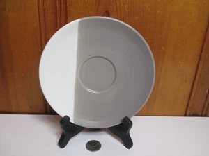 Royal Doulton Coffee Studio grau & weiß Steinzeug 6 1/2" Untertasse London - Bild 1 von 5