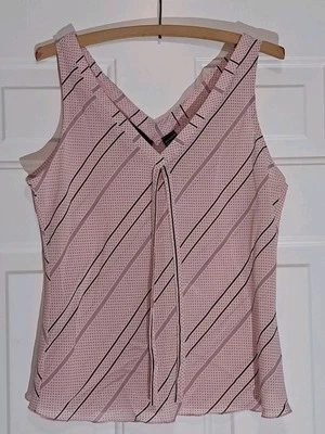 Camiseta sin mangas New York and Company para mujer rosa con rayas talla mediana Foto 1 de 4