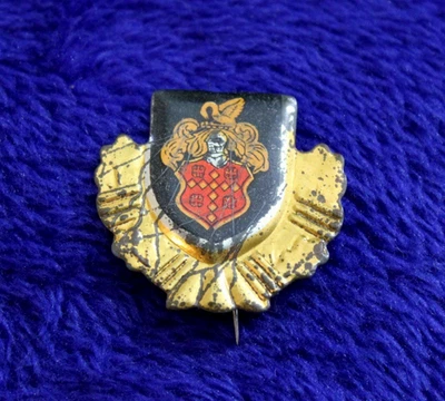 Vintage Packard Hat Pin Lapel Pin Crest Emblem Accessory Badge - Image 1 of 3