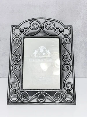 "Marco de fotos de metal Melannco vintage 1994 diseño de remolino de desplazamiento de trabajo abierto 5""x7""" Foto 1 de 4