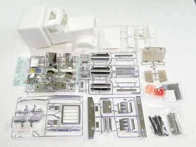 **NEW TAMIYA KING HAULER 1/14 Body Plastics Kit White Edition TUW - Image 1 of 4