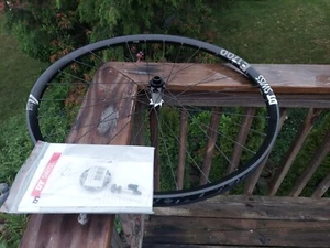 DT Swiss E1700 Spline 30 Front Wheel 15x100 NON BOOST 29er GRAVEL FREE XT ROTOR - Picture 1 of 5