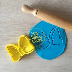 Minnie Mickey Bow Head Cookie Cutter Cookie Molds - Picture 1 of 1