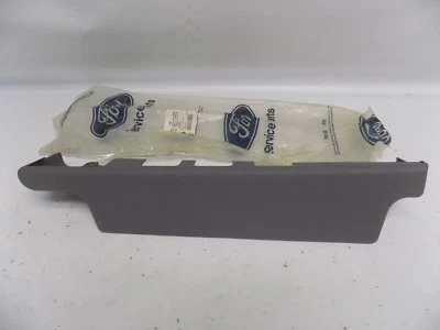 Новый оригинальный производитель 1997 1998 Ford Windstar левая сторона сиденья трек крышка отделки молдинг подлинный - Изображение 1 из 3