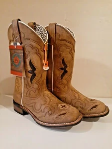 Laredo Ladies’ Spellbound Leather Distressed Studded Square Toe Boots in Tan 7W - Picture 1 of 11