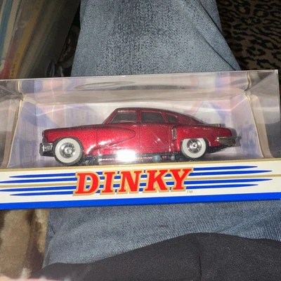Красная модель автомобиля Matchbox Dinky 1948 Tucker Torpedo 1:43 DY11 в коробке - Изображение 1 из 4