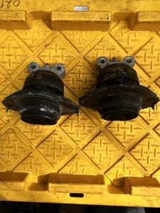 2015-2023 DODGE CHALLENGER 3.6 SXT ENGINE RIGHT LEFT MOUNT SUPPORT BRACKET π₯ - Picture 1 of 5