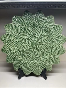The Broadway Emporium Weinstocks In Portugal Green Leaves Platter 13” READ - Picture 1 of 11