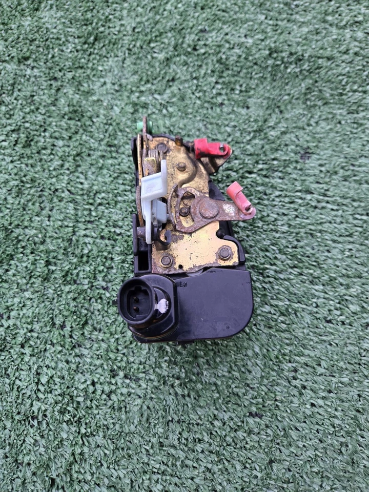1994-2001 DODGE RAM PICKUP 1500 2500 FRONT DOOR LATCH LOCK ACTUATOR LEFT SIDE  - Image 1 of 3
