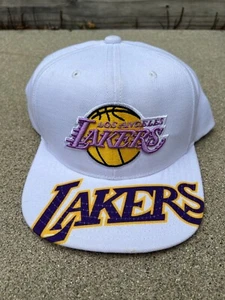 MITCHELL & NESS Los Angeles Lakers Snapback Hat HWC Embroidered Cap Pink - Picture 1 of 6