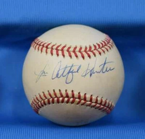 Jim Catfish Hunter Jsa Coa Autograph American League Oal Hand Signed Baseball - Picture 1 of 2