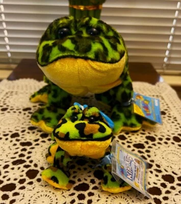 WEBKINZ BULLFROG HM114 & KINZ KLIP New with Unused Code Attached & Free Ship! - Image 1 of 4