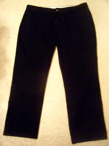 VOLCOM MENS CORPO CLASS BLACK STRAIGHT LEG CHINO PANTS SIZE 40/28 - Picture 1 of 4