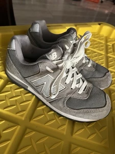 New Balance Women’s 595 size 7 Triple Gray Sueded Sneaker Walking Needs Insoles - Bild 1 von 10