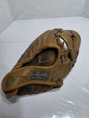 Geo vintage. A Reach Co. Inc. Guante de béisbol tiro derecho Foto 1 de 4