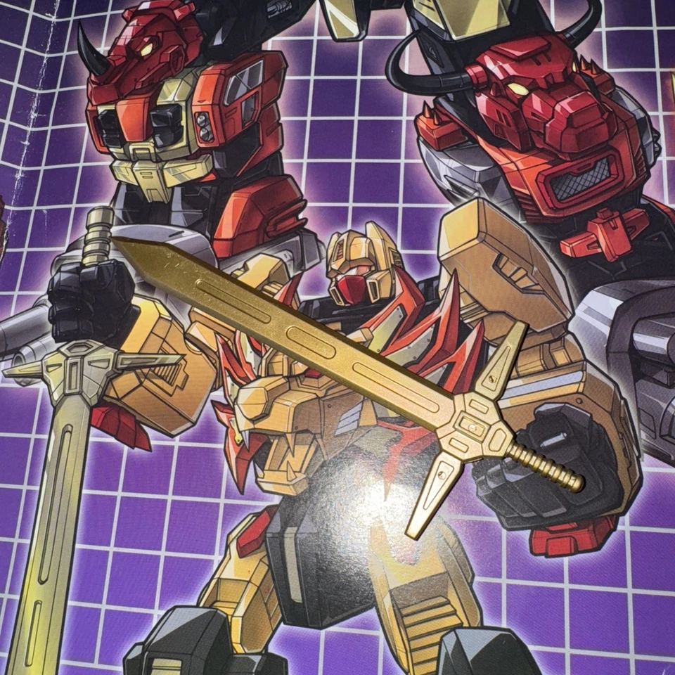 Predaking Razorclaw Sword  Unique Toys - Image 1 of 1