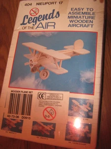 LEGENDS OF THE AIR Holzflugzeug Set. Versiegelt. - Bild 1 von 2
