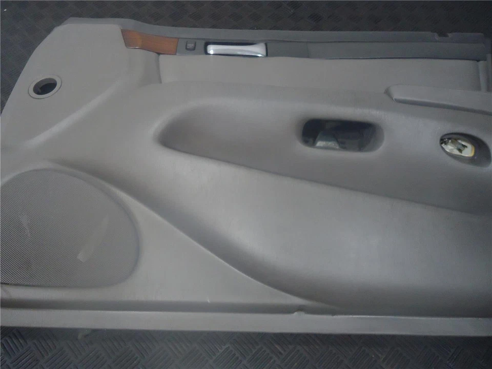 1999 2000 2001 2002 03 2004 CADILlAC SEVILLA PANEL DE PUERTA INTERIOR TRASERO DERECHO #588 Foto 1 de 4