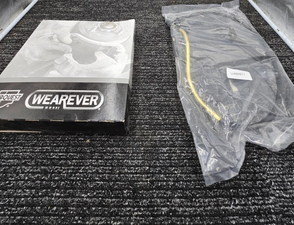 Cable de freno de estacionamiento Carquest Wearever BCA660571 para Mazda B2500 Foto 1 de 4