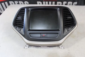2013-2017 JEEP CHEROKEE 8.4" SCREEN NAVIGATION RADIO 68249986AH #094284-27E - Picture 1 of 3
