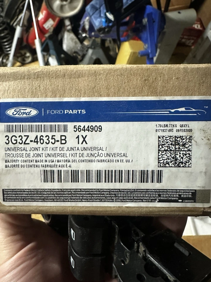 Подлинные универсальные шарниры Ford 3G3Z-4635-B - Изображение 1 из 1