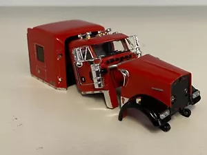 DCP 1/64 KENWORTH W900 72" CAB SET W/ VISOR RED W/ BLACK FRONT FENDERS - Picture 1 of 1