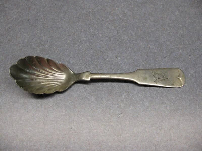 BRAZIL SILVER (PLATE) FIDDLE HANDLE SUGAR SHELL SPOON - Image 1 of 3
