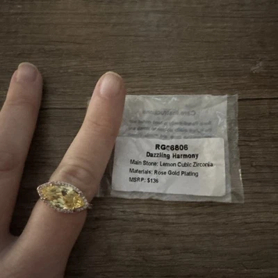 Bomb Party “Dazzling Harmony” Limón Circonita cúbica Chapado en Oro Rosa Talla 7 Foto 1 de 2