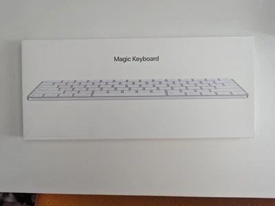 Apple Magic Keyboard - Inglés de EE. UU. Foto 1 de 2