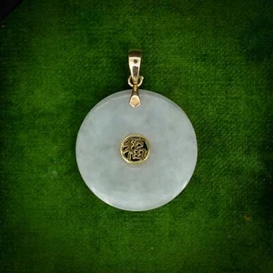 Vintage Green Jade Round Circle Disc Chinese Yellow Gold Drop Pendant - Picture 1 of 10