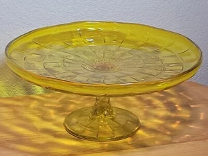 Vintage Viking Yellow Harvest Gold Country Craft Glass Cake Stand 1970s - Picture 1 of 8