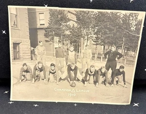 Antikes altes Foto 1910 Fußball Meisterliga schwarz-weiß 7,5"x6" - Bild 1 von 7