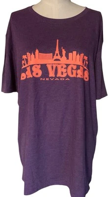 Anvil Large Unisex Las Vegas, Nevada Skyline Graphic T-Shirt - Image 1 of 3