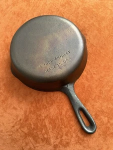 Unmarked Wagner Ware #5 8 Inch Cast Iron Skillet (Restored) - Picture 1 of 6