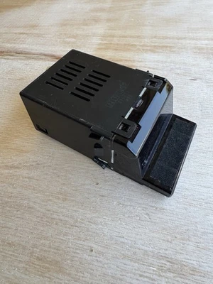 Reloj digital de tablero Lexus LS460 LS460L 2007-2009 - OEM - 83910-50050 Foto 1 de 4