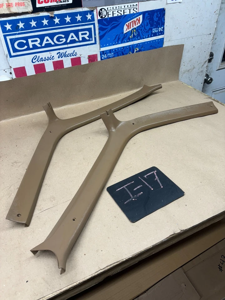 Ford F150 F250 F350 1987-1991 BRONCO MARRÓN BRONCEADO CONJUNTO DE PANEL DE PILAR DECENTE 87 88 9 Foto 1 de 4